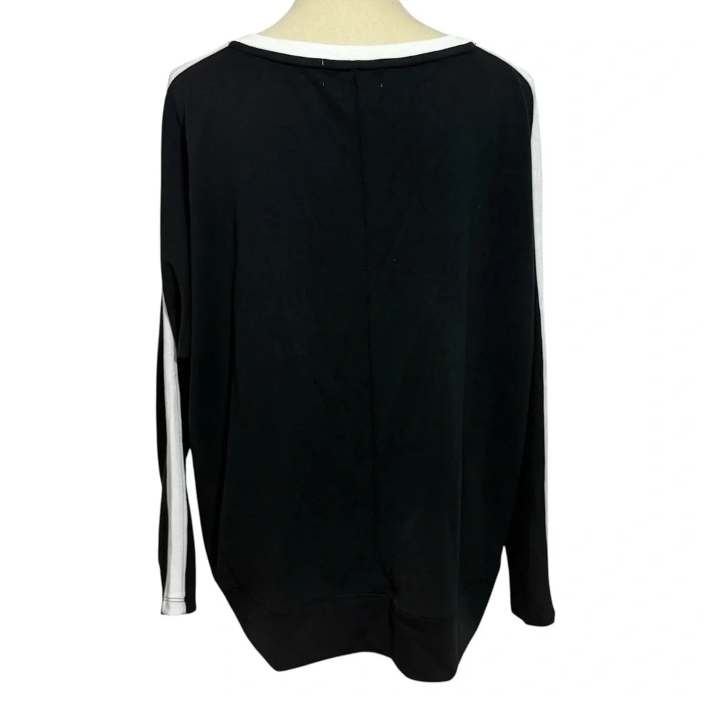 French Laundry Women’s Size XL Black Sweater with White V-Neck - Picture 2 of 12